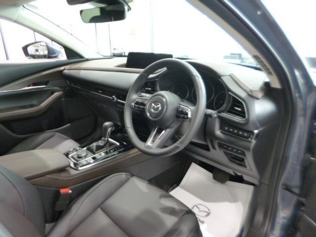 ＣＸ－３０ ２．０　２０Ｓ　ツーリング　４ＷＤ　２０Ｓ　ＴＲＧ　デモＵＰ　黒革　ナビ　ＥＴＣ　ＴＶ　Ｂｌｕｅｔｏｏｔｈ　衝突軽減ブレーキ　クリアランスソナー　フルセグＴＶ　レーダークルーズ　パワーシート　オートライト　オートマチックハイビーム（24枚目）