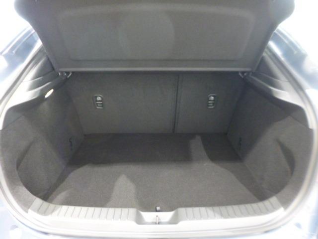 ＣＸ－３０ ２．０　２０Ｓ　ツーリング　４ＷＤ　２０Ｓ　ＴＲＧ　デモＵＰ　黒革　ナビ　ＥＴＣ　ＴＶ　Ｂｌｕｅｔｏｏｔｈ　衝突軽減ブレーキ　クリアランスソナー　フルセグＴＶ　レーダークルーズ　パワーシート　オートライト　オートマチックハイビーム（27枚目）