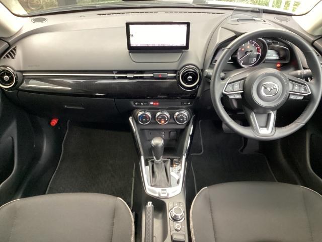 MAZDA2 1.5 15BD パノラマモニタ ブルートゥース スマートシティブレーキサポート 前後ソナー レーダークルーズ レーンキープ LEDヘッドランプ フルセグTV ワンオーナー バックカメラ オートライト ETC USB(2枚目)