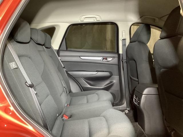 CX-5 2.2 XD プロアクティブ ディーゼルターボ 4WD アラウンドヴューモニター 衝突軽減ブレ-キ PWシート 1オーナー アダプティブクルーズ USB接続 レーンキープ フルセグテレビ BTオーディオ アイドリングストップ LEDヘッドライト ETC(10枚目)