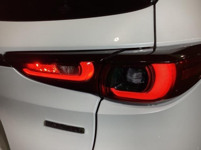 CX-8 2.5 25S スポーツ アピアランス 4WD 6人乗り Bluetooth オートマチックハイビーム 電動シート 3列シート フルセグTV 横滑り防止装置 スマートキー シートヒーター クリアランスソナー 1オーナー 全周囲カメラ ETC LED(30枚目)