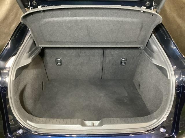 CX-30 2.0 20S プロアクティブ ツーリングセレクション 4W レーダークルーズC 車線逸脱防止 ナビTV DVDプレーヤー ドライブレコーダー 4WD フルセグTV アドバンスドキー Pシート LEDヘッドライト Sヒーター キーレス 横滑り防止機能 記録簿(11枚目)