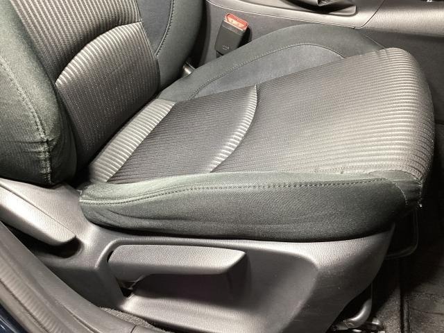 アクセラスポーツ 2.0 20S ツーリング USB接続 追従クルコン アドバンストキー ナビ・TV 横滑防止装置 キーレスエントリー ETC車載器 メモリーナビ 衝突安全ボディ オートライト DVD ABS ドライブレコーダー パワーウインドウ(7枚目)