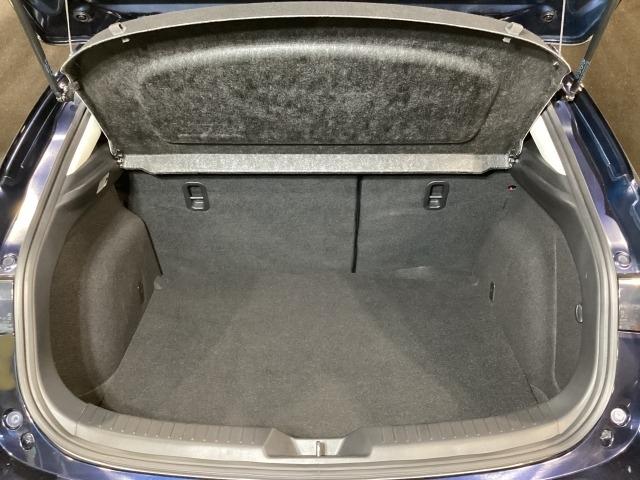 アクセラスポーツ 2.0 20S ツーリング USB接続 追従クルコン アドバンストキー ナビ・TV 横滑防止装置 キーレスエントリー ETC車載器 メモリーナビ 衝突安全ボディ オートライト DVD ABS ドライブレコーダー パワーウインドウ(10枚目)