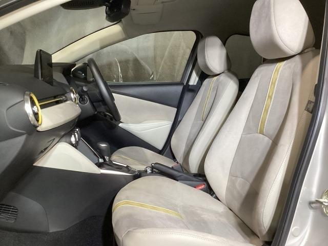 MAZDA2 1.5 15S サンリット シトラス 360カメラ ワンオーナー オートライト USB ドライブレコーダー 衝突被害軽減ブレーキ Bluetooth LEDライト レーダークルーズ フルセグTV シートヒーター DVD スマートキー(9枚目)