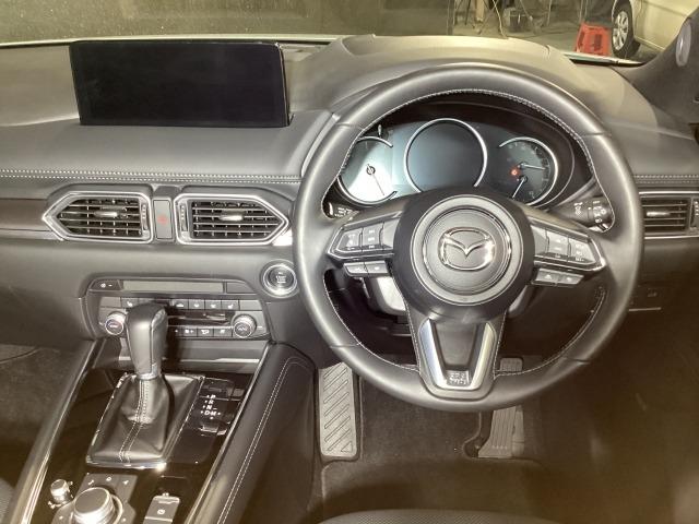 CX-8 2.2 XD エクスクルーシブ モード ディーゼルターボ 7人乗り 360度ビュー BTオーディオ オートハイビーム パワーゲート DVD再生 ワンオーナー車 LKA LEDヘッドライト 本革シート USB ルーフレール ETC 記録簿 シートヒーター(2枚目)