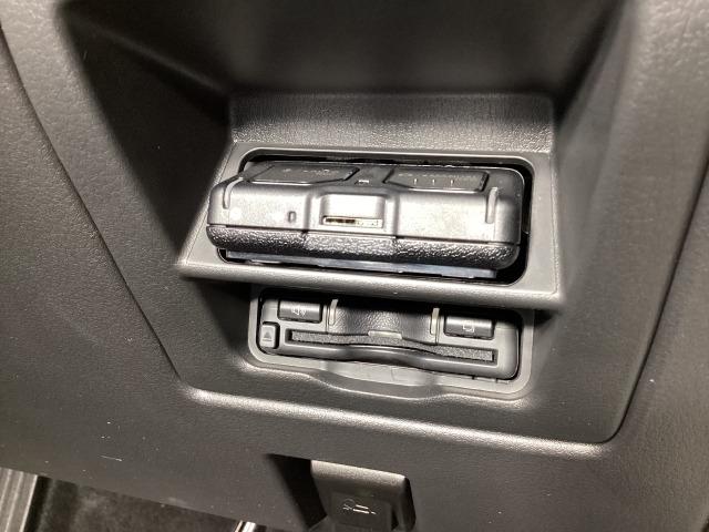 CX-60 3.3 XD エクスクルーシブ モード ディーゼルターボ ドライブレコーダー 衝突軽減 LED フルセグTV パワーシート USB ETC ワンオーナ スマートキー クリアランスソナー レザーシート 盗難防止装置 メモリーナビ シートヒーター 横滑り防止装置(27枚目)