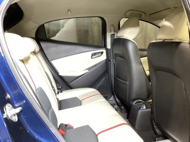 デミオ 1.5 XD ツーリング Lパッケージ ディーゼルターボ 6MT BTオーディオ スマートキ USBポート イモビライザー バックモニター ターボ LEDヘッドライト キーフリー サイドエアB ETC オートライト ナビ オートエアコン エアバック エアロ(10枚目)