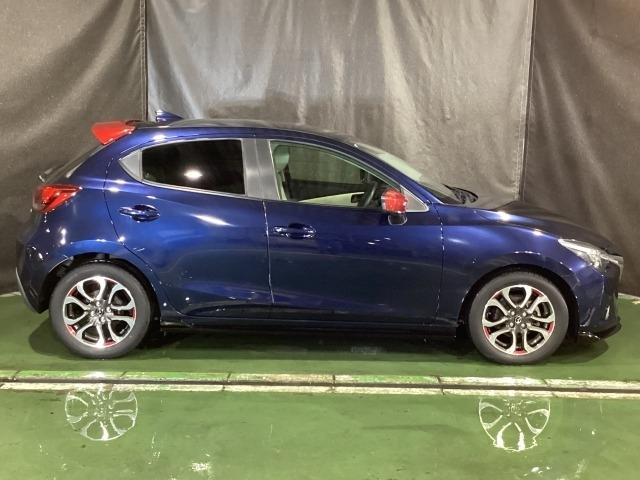 デミオ 1.5 XD ツーリング Lパッケージ ディーゼルターボ 6MT BTオーディオ スマートキ USBポート イモビライザー バックモニター ターボ LEDヘッドライト キーフリー サイドエアB ETC オートライト ナビ オートエアコン エアバック エアロ(38枚目)