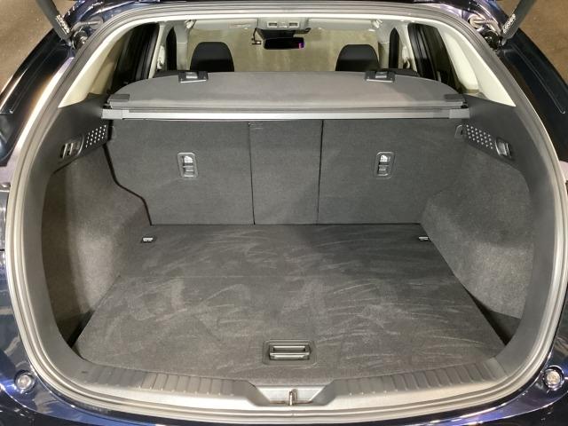 CX-5 2.0 20S ブラックトーンエディション 車線逸脱警報システム bluetooth LEDヘッドランプ 1オーナー アダクティブクルーズコントロール パワーシート フルセグ スマートキー i-stop ドライブレコーダー ETC テレビ(11枚目)