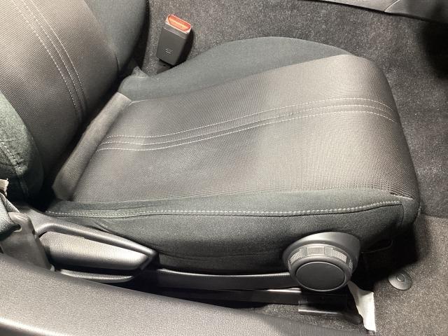 ロードスター 1.5 S スペシャルパッケージ 6AF Wエアバック ブルートゥース アイドリングS アドバンスドキー 1オーナー 地デジ 盗難防止装置 パワステ クルーズコントロール ナビTV 衝突安全ボディ 点検記録簿 横滑防止装置 DVD再生(8枚目)