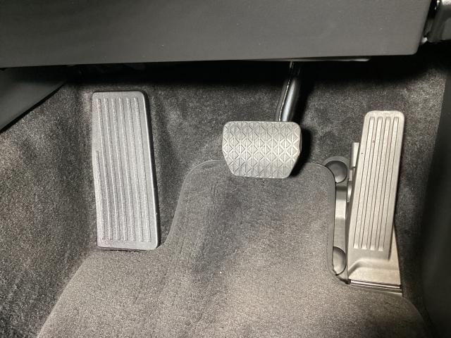 ���S�������邱�ƂȂ����m�Ƀy�_���𑀍삷�邱�Ƃ��o���܂��B�̊i�Ɋ֌W�Ȃ����R�Ń����b�N�X�����^�]�p�����Ƃ邱�Ƃ��\�ł���