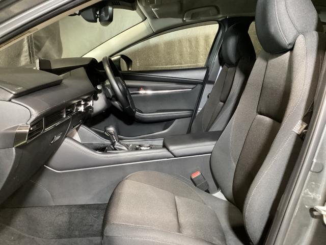 �L�����ׂ����e�͐��ɕx�񂾐U���z���E���^���̗̍p�ɂ��A�̂��ݍ���ł����悤�ȐS�n�悢�t�B�b�g���������I