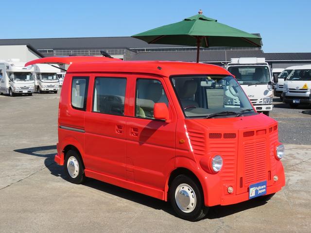 移動販売車　キッチンカー　フードトラック　ケータリングカー　８ナンバー　フレンチバス仕様　シンク　後部縦型冷蔵ショーケース　左側販売冷蔵ショーケース　クッションフロア　販売パラソル　室内コンセント　外部電源用コンセント　ナビ　ＡＴ車(74枚目)