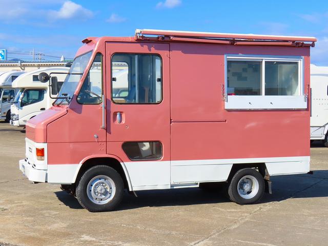 クイックデリバリー キッチンカー　移動販売車　ケータリングカー　フードトラック　ＮＯＸＰＭ非適合車　切り替え式４ＷＤ　８ナンバー加工車　パナソニック製冷蔵コールドテーブル　鉄板グリドル　一口ガスコンロ２台　ＩＨコンロ　ブレーカー　コンセント　外部電源　移動用電源インバーター（62枚目）