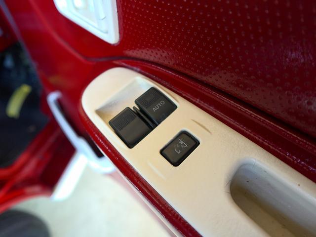 バネットバン 移動販売車 キッチンカー ケータリングカー フードトラック アーリー仕様 3槽シンク 40L給排水タンク 家庭用小型冷蔵庫 電子レンジ 照明 外部電源 運転席仕切り 水ポンプ コンセント(62枚目)