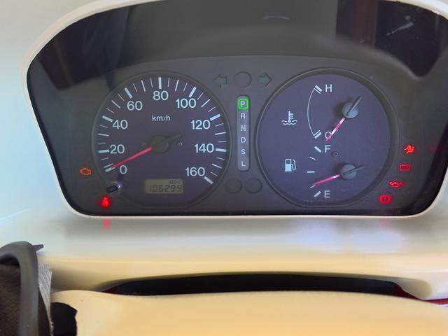 バネットバン 移動販売車 キッチンカー ケータリングカー フードトラック アーリー仕様 3槽シンク 40L給排水タンク 家庭用小型冷蔵庫 電子レンジ 照明 外部電源 運転席仕切り 水ポンプ コンセント(64枚目)