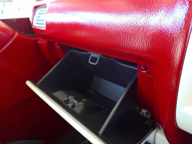 バネットバン 移動販売車 キッチンカー ケータリングカー フードトラック アーリー仕様 3槽シンク 40L給排水タンク 家庭用小型冷蔵庫 電子レンジ 照明 外部電源 運転席仕切り 水ポンプ コンセント(74枚目)