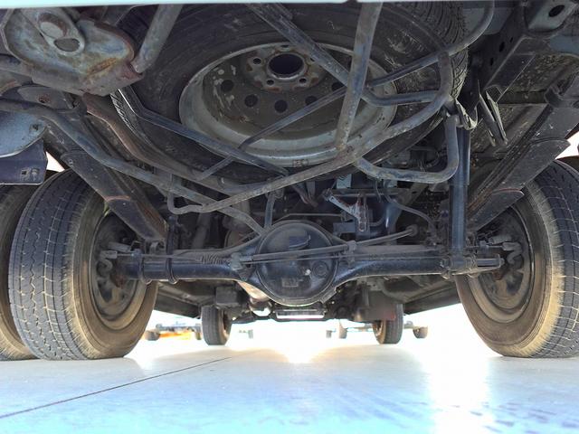 バネットバン 移動販売車 キッチンカー ケータリングカー フードトラック アーリー仕様 3槽シンク 40L給排水タンク 家庭用小型冷蔵庫 電子レンジ 照明 外部電源 運転席仕切り 水ポンプ コンセント(76枚目)