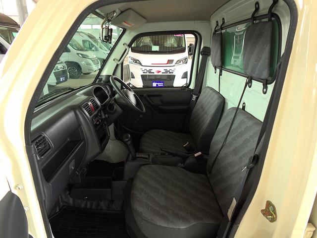 キャリイトラック 移動販売車 キッチンカー ケータリングカー フードトラック 3槽シンク 100L給排水タンク 冷凍冷蔵コールドテーブル 換気扇 照明 扉付きバンク収納 外部電源 跳上扉 アクリル窓 カウンター(62枚目)