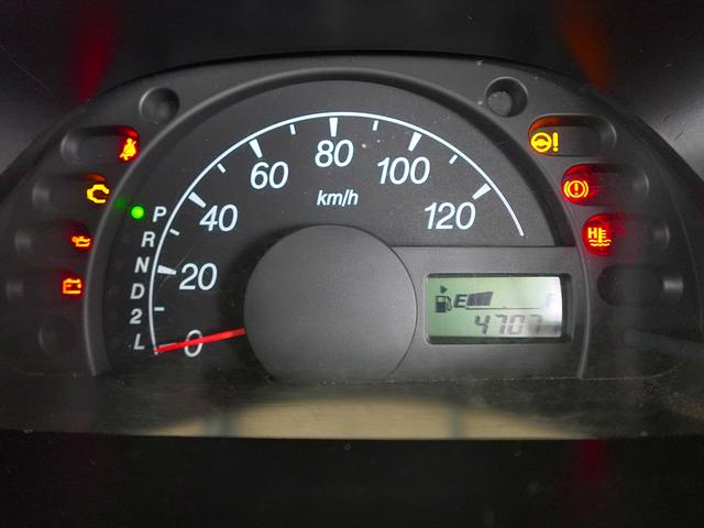 キャリイトラック 移動販売車 キッチンカー ケータリングカー フードトラック 3槽シンク 100L給排水タンク 冷凍冷蔵コールドテーブル 換気扇 照明 扉付きバンク収納 外部電源 跳上扉 アクリル窓 カウンター(66枚目)