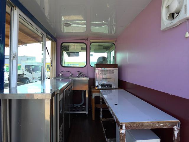 クイックデリバリー 移動販売車　キッチンカー　ケータリングカー　フードトラック（2枚目）