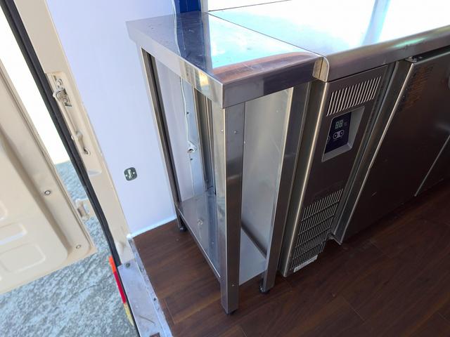 クイックデリバリー 移動販売車　キッチンカー　ケータリングカー　フードトラック（29枚目）