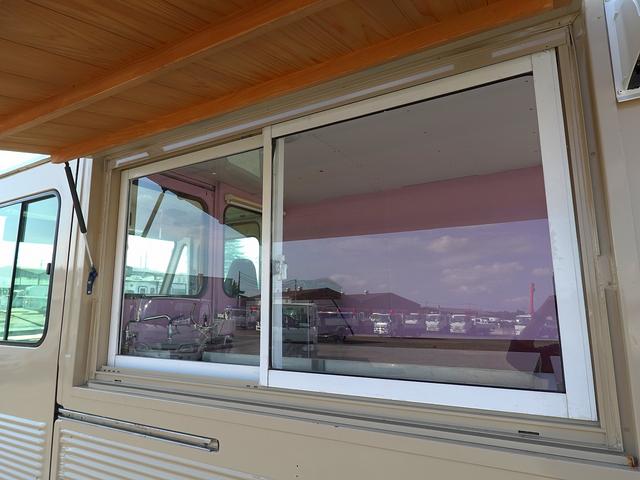 クイックデリバリー 移動販売車　キッチンカー　ケータリングカー　フードトラック（43枚目）