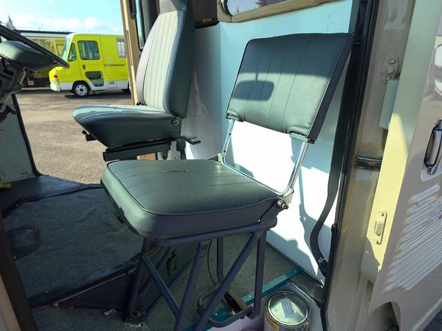 クイックデリバリー 移動販売車　キッチンカー　ケータリングカー　フードトラック（61枚目）