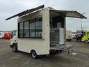 移動販売車 キッチンカ― ケータリングカー フードトラック 3槽シンク 200L給排水タンク 冷凍冷蔵コールドテーブル 冷蔵ショーケース ステンレス作業台 換気扇 照明 吊戸棚 外部電源 ガラス窓 シャッター サイドオーニング(41枚目)