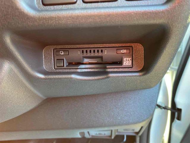 ハイエースバン スーパーＧＬ　ダークプライム２／モデリスタエアロ／ＥＴＣ　両側オートスライドドア　パノラミックビュー　デジタルインナーミラー　ＬＥＤヘッド　スマキー　オートエアコン　フロアマット特別仕様車専用　フルホイールキャップ　フルフラット　ハーフレザーシート　ナビＴＶ（32枚目）