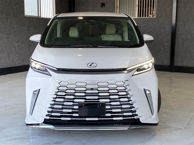 LM LM500hバージョンL/モデリスタエアロ/マークレビンソン 後席フリップダウンモニター 左右独立ムーンルーフ 1オーナー デジタルインナーミラー ユニバーサルステップ 置くだけ充電 メモリー付Pシート ETC パノラミックビュー Bカメラ パドルシフト 4WD(2枚目)