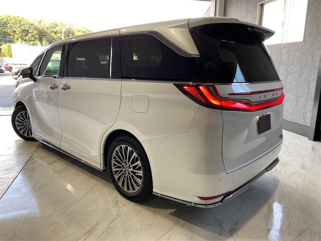 LM LM500hバージョンL/モデリスタエアロ/マークレビンソン 後席フリップダウンモニター 左右独立ムーンルーフ 1オーナー デジタルインナーミラー ユニバーサルステップ 置くだけ充電 メモリー付Pシート ETC パノラミックビュー Bカメラ パドルシフト 4WD(9枚目)