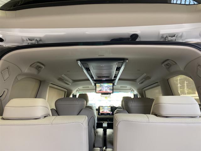 LM LM500hバージョンL/モデリスタエアロ/マークレビンソン 後席フリップダウンモニター 左右独立ムーンルーフ 1オーナー デジタルインナーミラー ユニバーサルステップ 置くだけ充電 メモリー付Pシート ETC パノラミックビュー Bカメラ パドルシフト 4WD(12枚目)