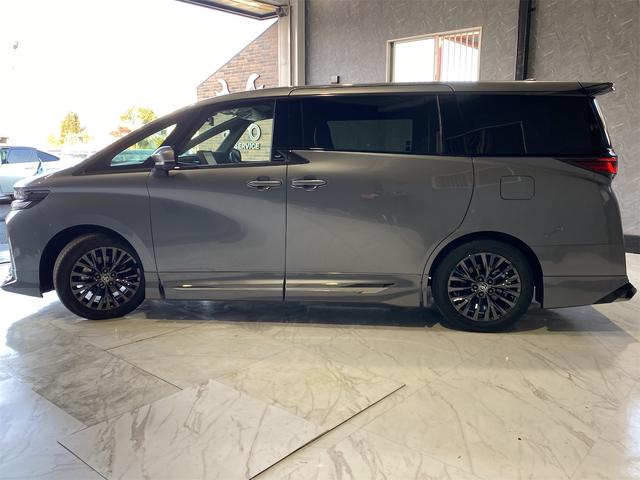 ヴェルファイアハイブリッド Ｚ　プレミア／パノラミックビュー／デジタルインナーミラー　ブラインドスポットモニター　後席モニター　ＨＵＤ　パドルシフト　ユニバーサルステップ　両側Ｐスライドドア　左右独立ムーンＲ　ディスプレイオーディオ　ステアリングＨ　置くだけ充電　メモリーＰシート（5枚目）