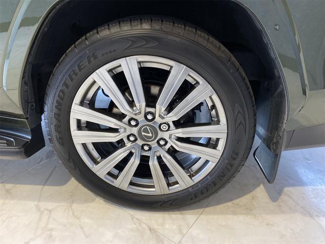 ＬＸ ＬＸ６００　エグゼクティブ／ＣＯＯＬＢＯＸ／マークレビンソン　リアエンターテイメント　パノラミックビュー　デジタルインナーミラー　マークレビンソン　クールＢＯＸ　ＨＵＤ　置くだけ充電　ステアリングヒーター　メモリー付Ｐシート　Ｐバックドア　パドルシフト　４ＷＤ（22枚目）