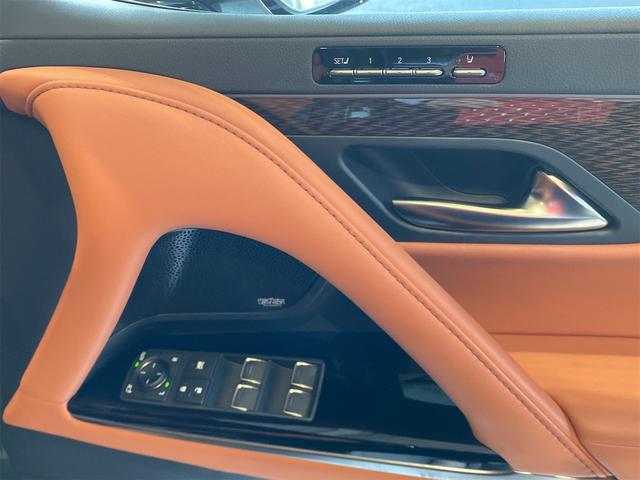 ＬＸ ＬＸ６００　エグゼクティブ／ＣＯＯＬＢＯＸ／マークレビンソン　リアエンターテイメント　パノラミックビュー　デジタルインナーミラー　マークレビンソン　クールＢＯＸ　ＨＵＤ　置くだけ充電　ステアリングヒーター　メモリー付Ｐシート　Ｐバックドア　パドルシフト　４ＷＤ（33枚目）