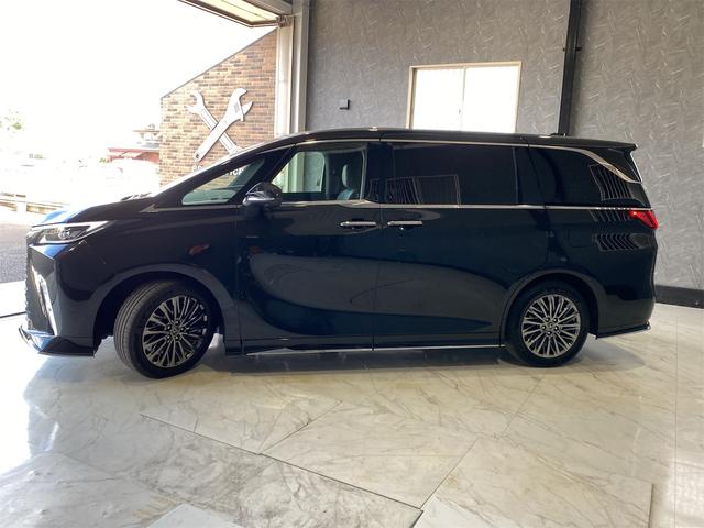 LM LM500h バージョンL/モデリスタエアロ/リアエンター パノラミックビュー デジタルインナーミラー マークレビンソン リアエンターテイメント モデリスタエアロ ユニバーサルステップ イージークローザー 左右独立ムーンR 4WD BSM HUD ETC2.0(5枚目)