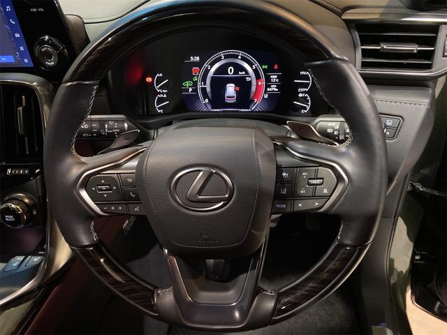 LX LX600/COOLBOX/デジタルインナーミラー/置く充電 オートマチックハイビーム オートライト 電動格納ミラー 禁煙 地デジTV ナビTV パワーシート シートヒーター バックカメラ ソナー 本革シート パワーテールゲート レーンキープアシスト エアシート(16枚目)