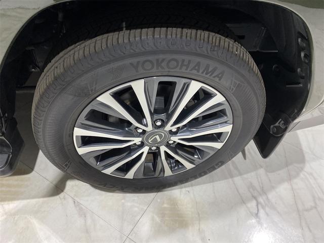 LX LX600/COOLBOX/デジタルインナーミラー/置く充電 オートマチックハイビーム オートライト 電動格納ミラー 禁煙 地デジTV ナビTV パワーシート シートヒーター バックカメラ ソナー 本革シート パワーテールゲート レーンキープアシスト エアシート(22枚目)