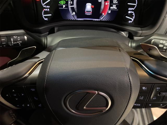 LX LX600/COOLBOX/デジタルインナーミラー/置く充電 オートマチックハイビーム オートライト 電動格納ミラー 禁煙 地デジTV ナビTV パワーシート シートヒーター バックカメラ ソナー 本革シート パワーテールゲート レーンキープアシスト エアシート(30枚目)