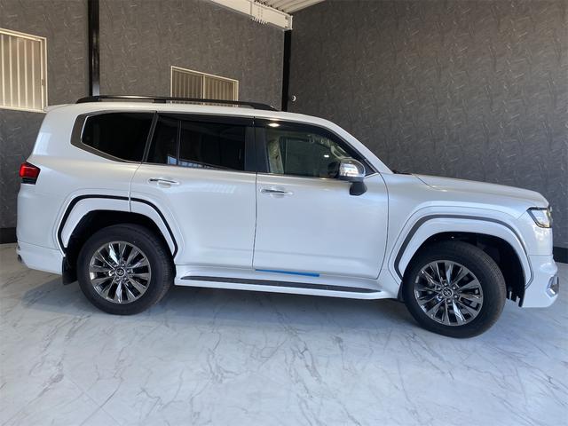 TOYOTA LAND CRUISER ZX | 2023 | PEARL | 24 km | details TOYOTA LAND CRUISER ZX | 2023 | PEARL | 24 km | details
