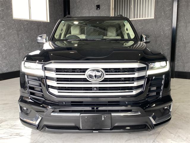TOYOTA LAND CRUISER ZX | 2023 | BLACK | 15110 km | details TOYOTA LAND CRUISER ZX | 2023 | BLACK | 15110 km | details