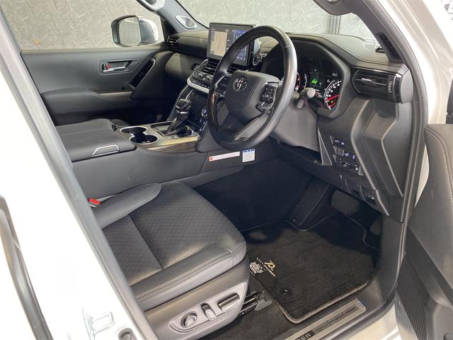 TOYOTA LAND CRUISER ZX | 2022 | WHITE | 16676 km | details