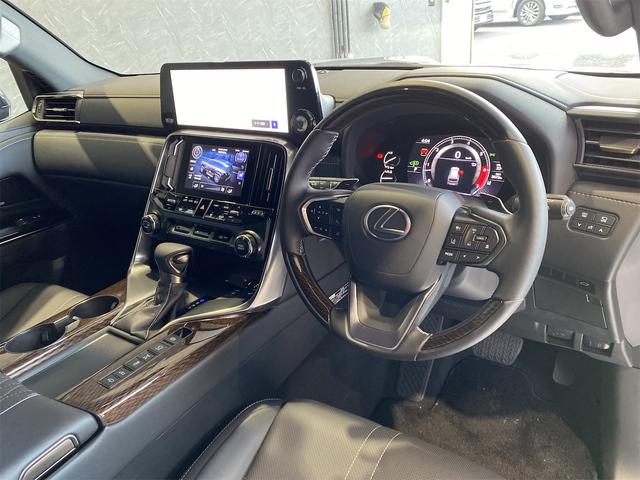 ＬＸ ＬＸ６００　エグゼクティブ／マークレビンソン／リアモニター　デジタルインナーミラー　モデリスタエアロ（Ｆ／Ｓ／Ｒ）　ＥＴＣ２．０　全方位モニター　バックカメラ　シートヒーター・エアコン　ステアリングヒーター　パワーシート　電動リアゲート　サンルーフ　ＨＵＤ（15枚目）