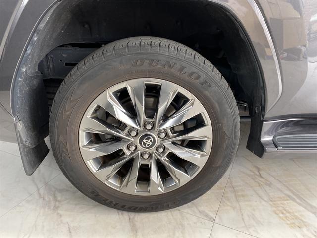 ランドクルーザー ＺＸ／モデリスタエアロ／パノラミックビューモニター／ＪＢＬ／　ＣＯＯＬＢＯＸ　リアエンターテイメント　純正アルミ　メモリー付パワーシート　パワーバックドア　ドラレコ　エアシート　サンルーフ　ＥＴＣ２．０　ルーフレール　３列シート　禁煙車両　ＬＥＤ　４ＷＤ（20枚目）