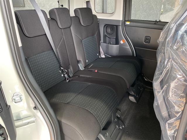 ルーミー カスタムG-T/登録済未使用車/パノラミックビュー/ ワンオーナー バックカメラ 両側オートスライドドア 禁煙 前席シートヒーター スマートキープッシュスタート 純正9インチディスプレイオーディオ LEDライト 横滑り防止機能 フルセグTV フルフラット(14枚目)