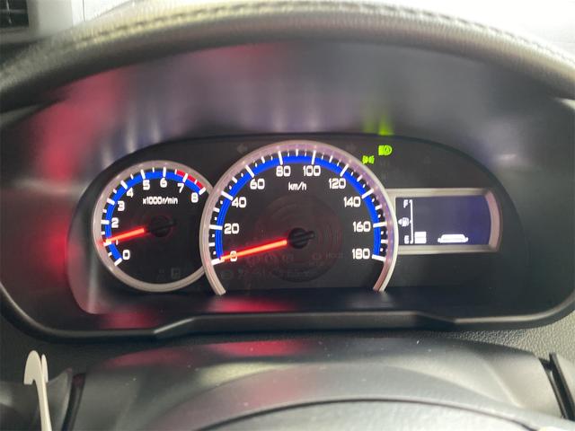 ルーミー カスタムG-T/登録済未使用車/パノラミックビュー/ ワンオーナー バックカメラ 両側オートスライドドア 禁煙 前席シートヒーター スマートキープッシュスタート 純正9インチディスプレイオーディオ LEDライト 横滑り防止機能 フルセグTV フルフラット(26枚目)