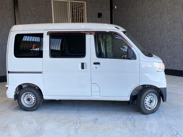 サンバーバン トランスポーター／４ＷＤ　エアコンパワステ　エアーバッグ　フロントパワーウィンドウ　切替式４ＷＤ　ＡＢＳ　パワステ（4枚目）