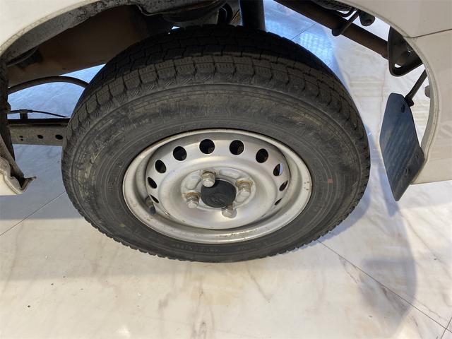 サンバーバン トランスポーター／４ＷＤ　エアコンパワステ　エアーバッグ　フロントパワーウィンドウ　切替式４ＷＤ　ＡＢＳ　パワステ（21枚目）